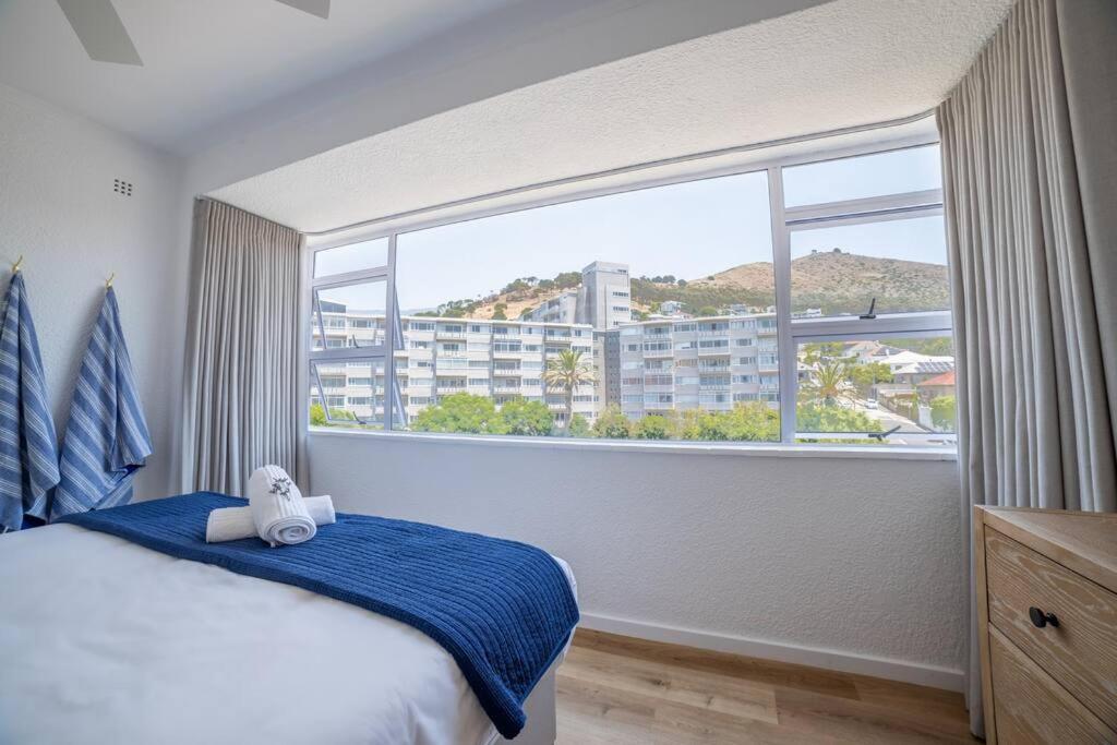 Greenpoint Emerald Cape Town Exterior photo